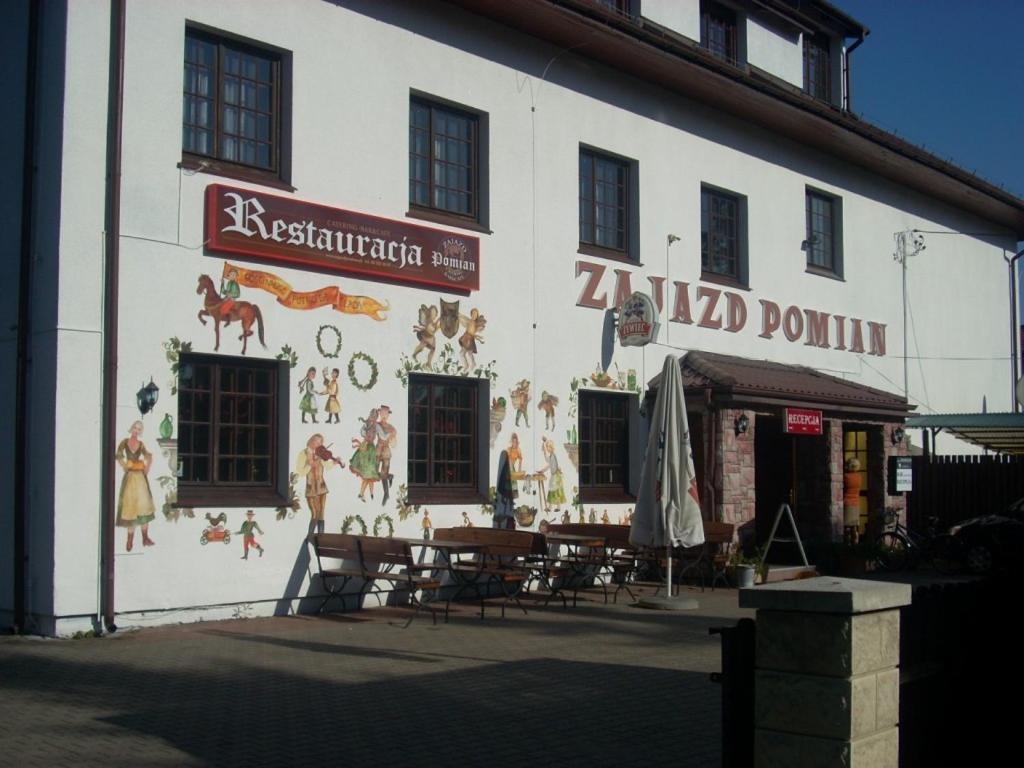 Zajazd Pomian Ozarow Mazowiecki Ngoại thất bức ảnh
